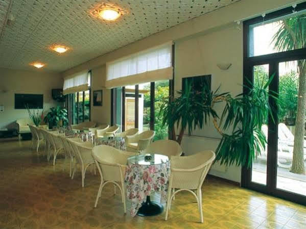 里贾瑞公寓式酒店 皮特拉利古 外观 照片